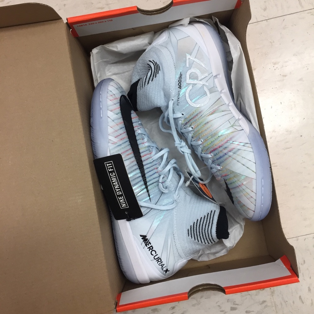 Mercurial CR7 Proximo  Indoor Soccer